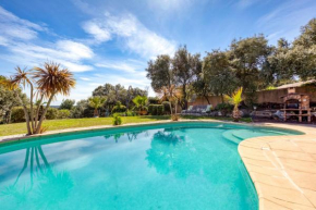 Villa 6-8p avec jardin et piscine